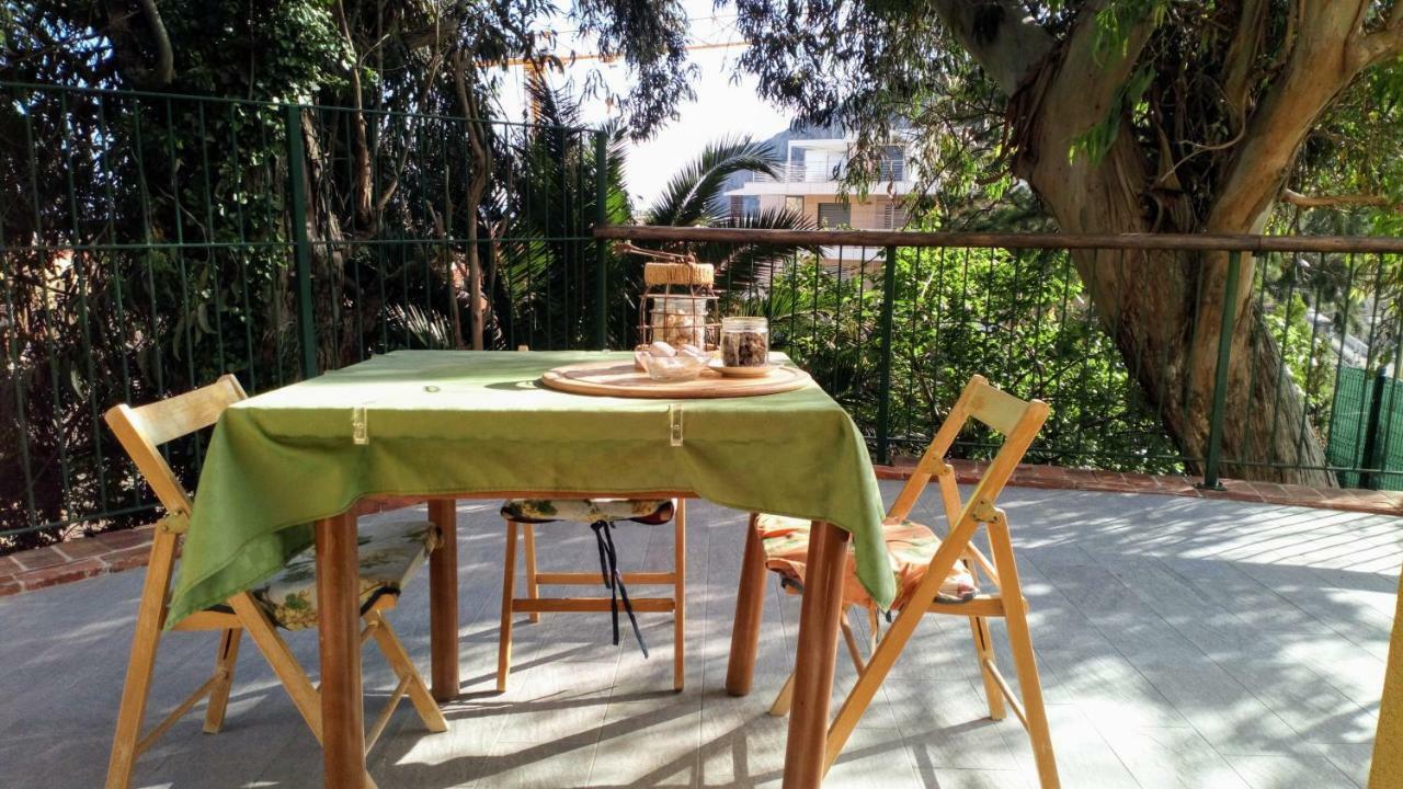 フィナーレ・リーグレCasa Di Claude Con Posto Autoアパートメント エクステリア 写真